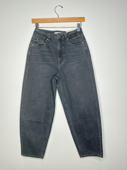 Black Barrel Jeans